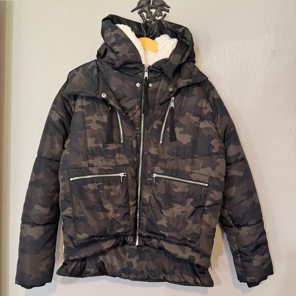 Avec Les Filles Faux Fur-lined Double-layer Puffer Jacket Olive Camo Size Small - Picture 2 of 7